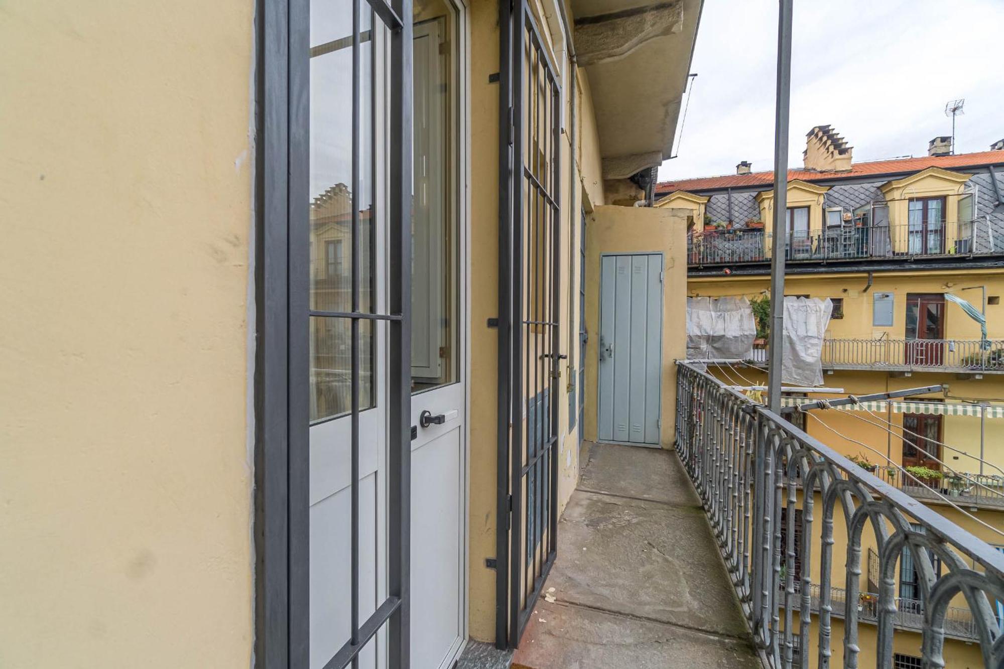 Porta Susa Lovely Mini Studio Turin Exterior photo